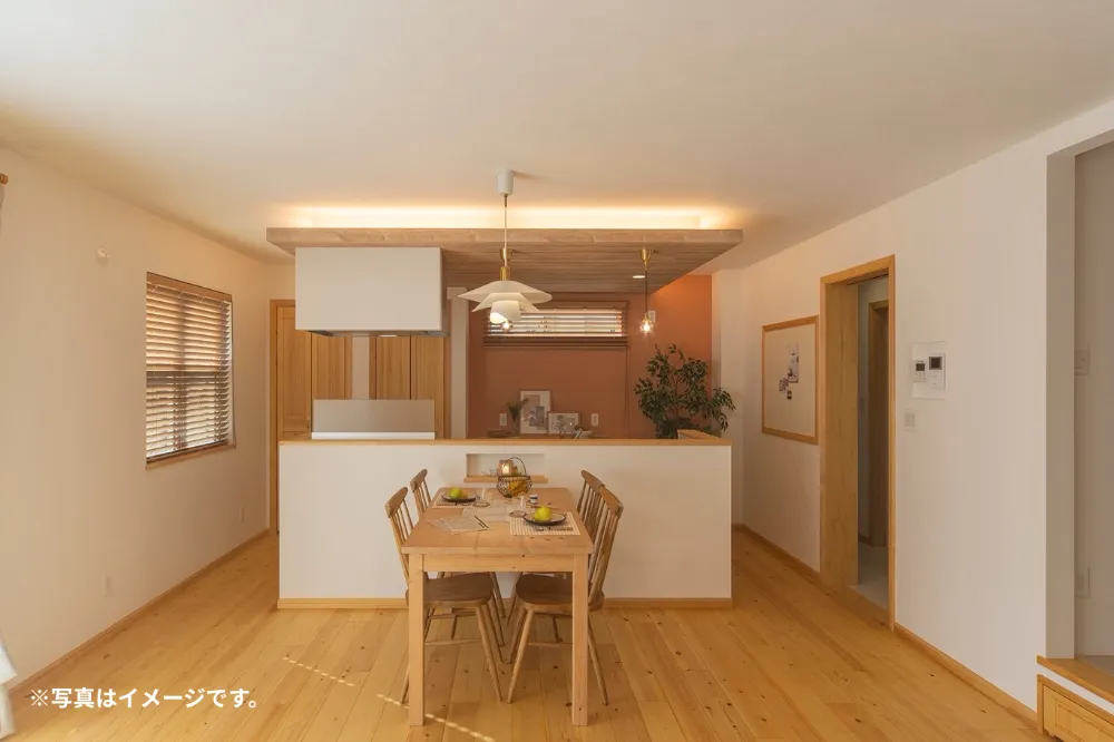【むつ市】家族みんなで、のびやかに。ブリックタイルが彩る心地いい平屋