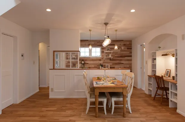 ピアノ教室を開くクイーンアンスタイルのお家