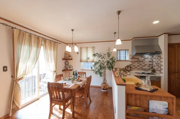 薪ストーブが心地いい大屋根の家