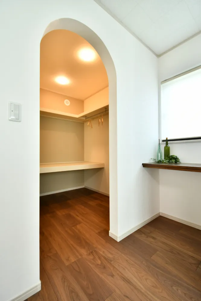 「好き」と「遊び心」を詰め込んで。高気密・高断熱が叶える、家族とペットの自由な暮らし。