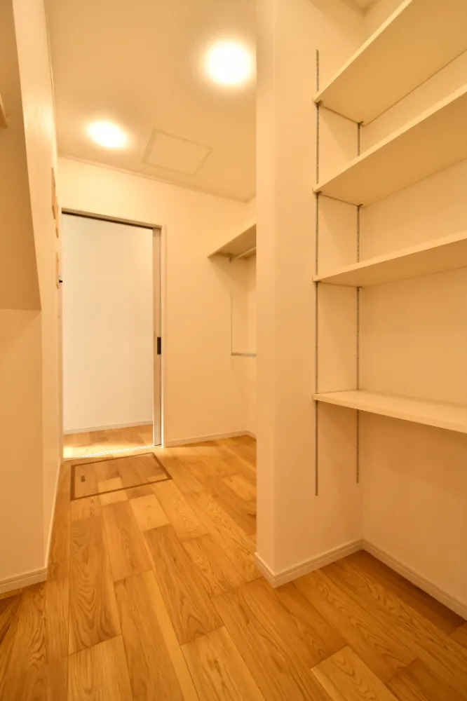 光と木の温もりに包まれて。機能美を極めた、北欧モダンなナチュラルハウス