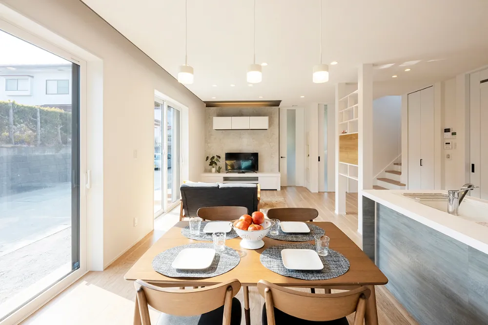 ひだまりに包まれるダイニング