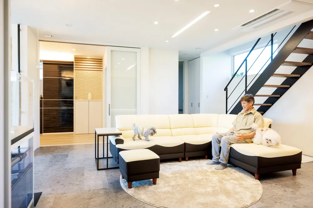 明るく開放的なリビング