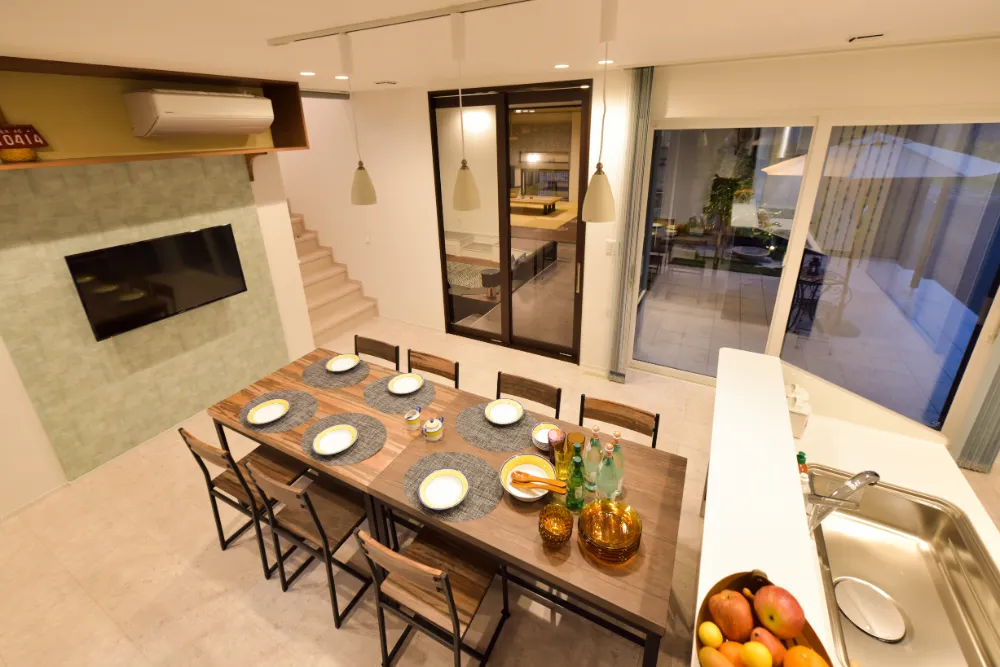 ほどよく仕切り、ほどよくつながるDK