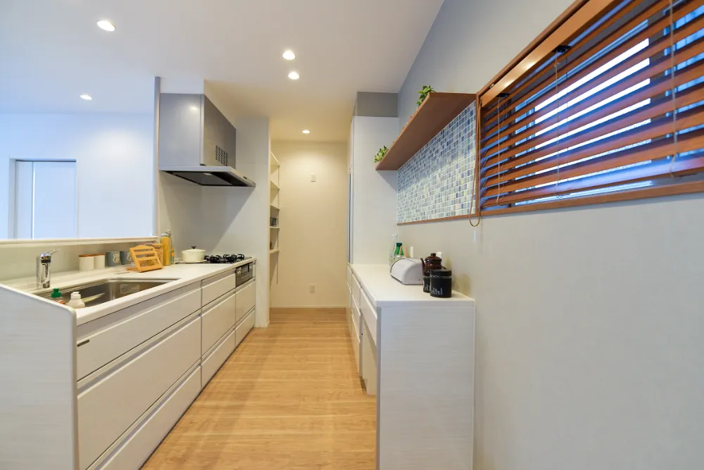 それぞれの居場所をやさしくつなげる家