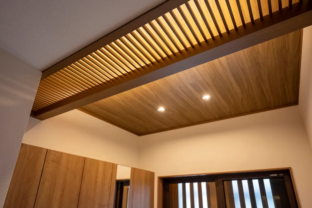 見上げるたびにホッとする木の天井