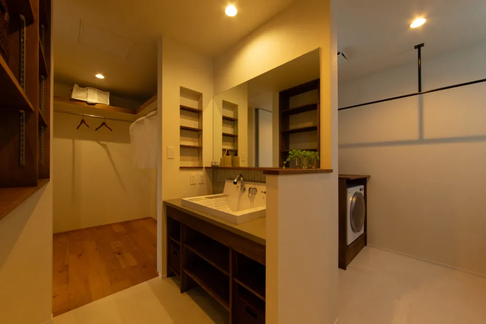 【サニタリールーム】