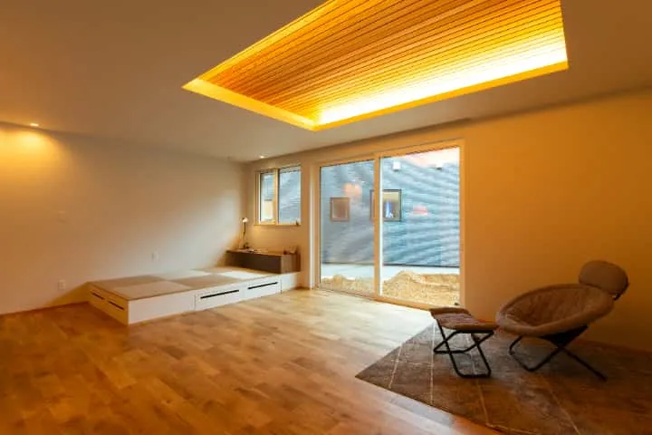 【リビング・小上がりタタミ】