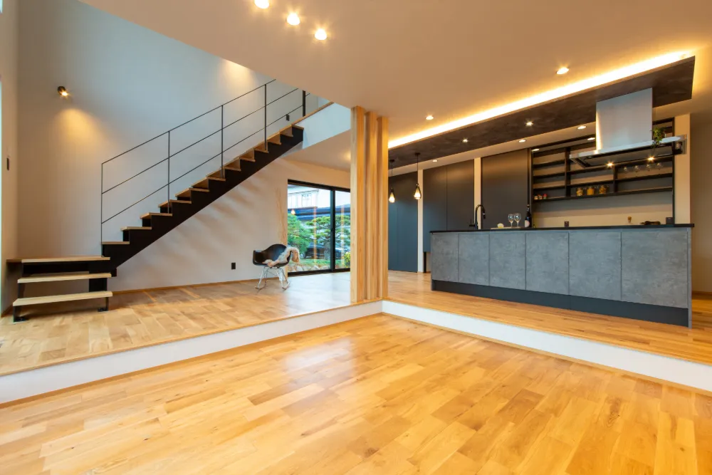 掘下げリビングのある南面大開口の家