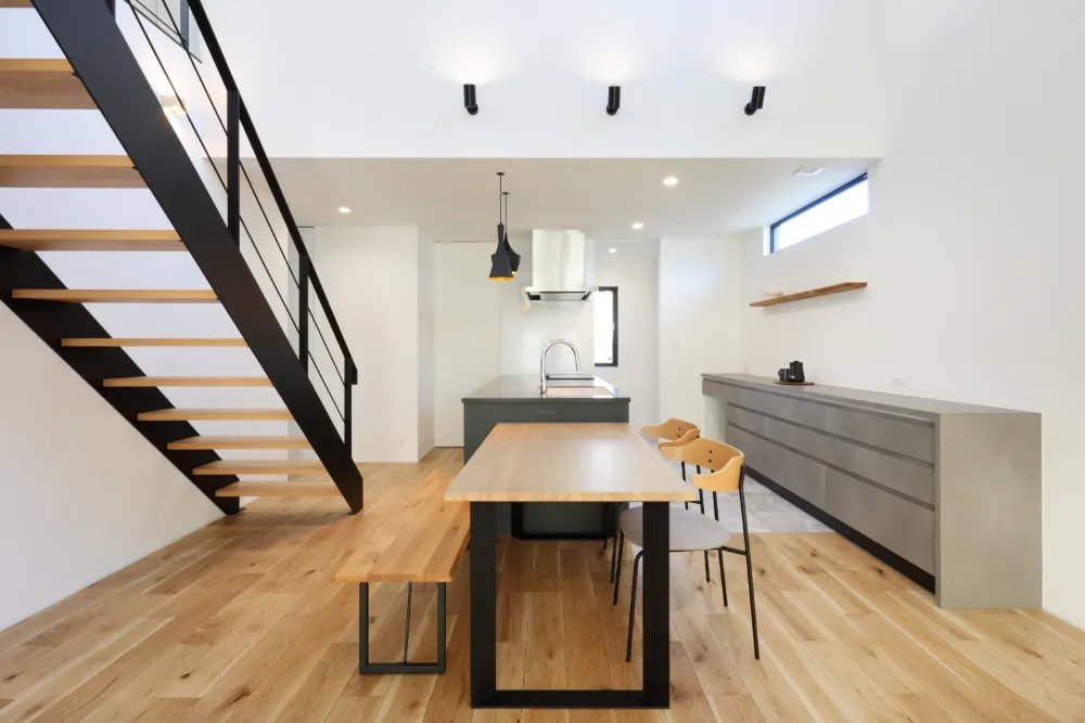 暮らしに機能と感性を。