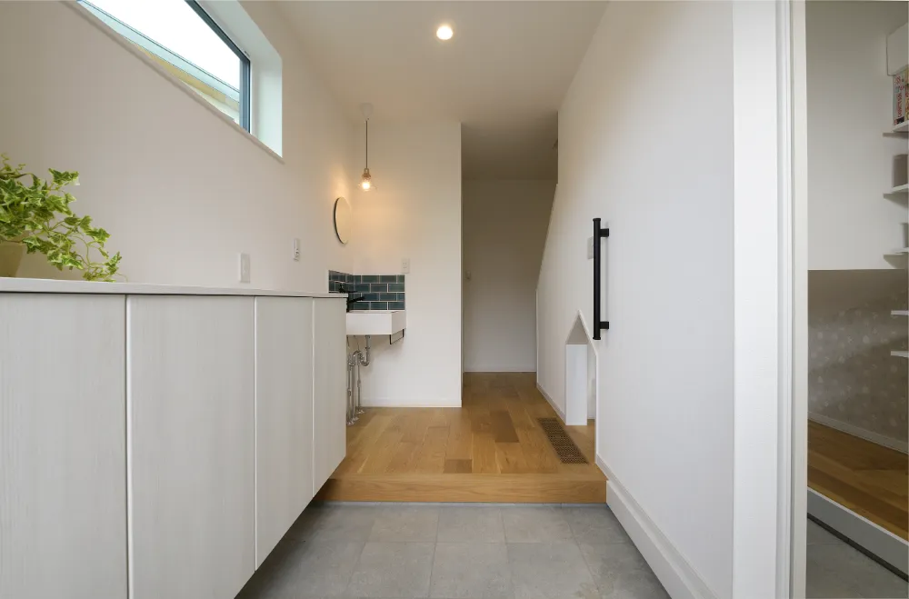 眺望とプライバシーを叶えた2階リビングの家