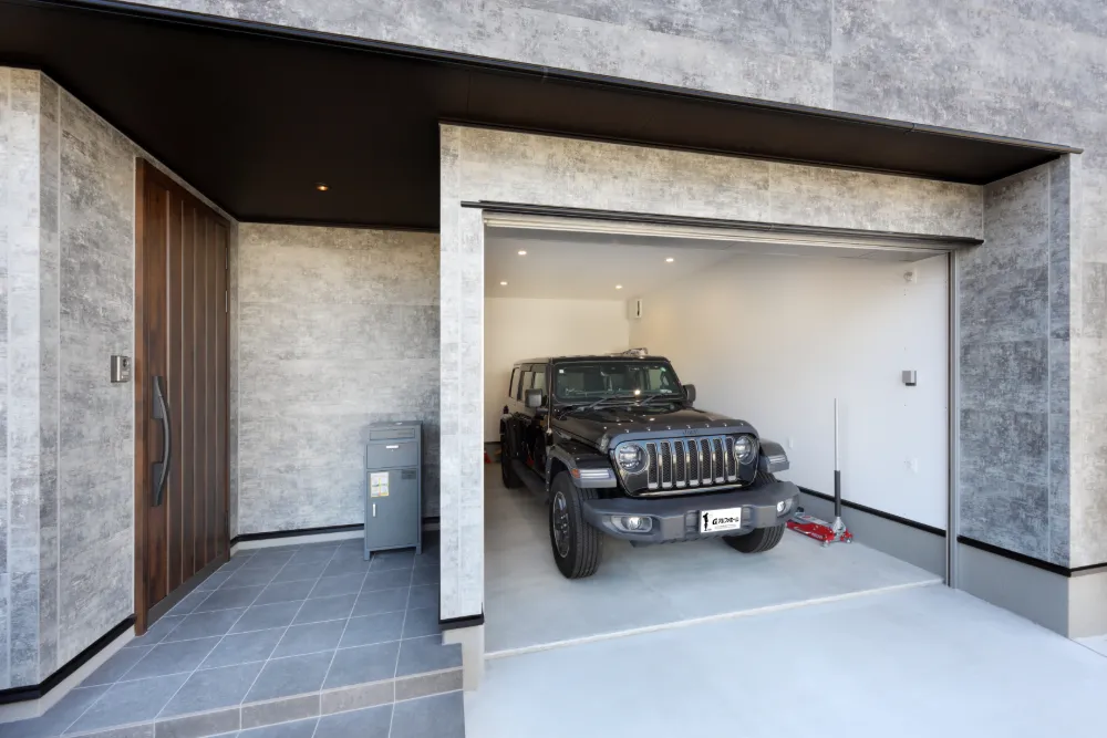 ビルトインガレージのある家