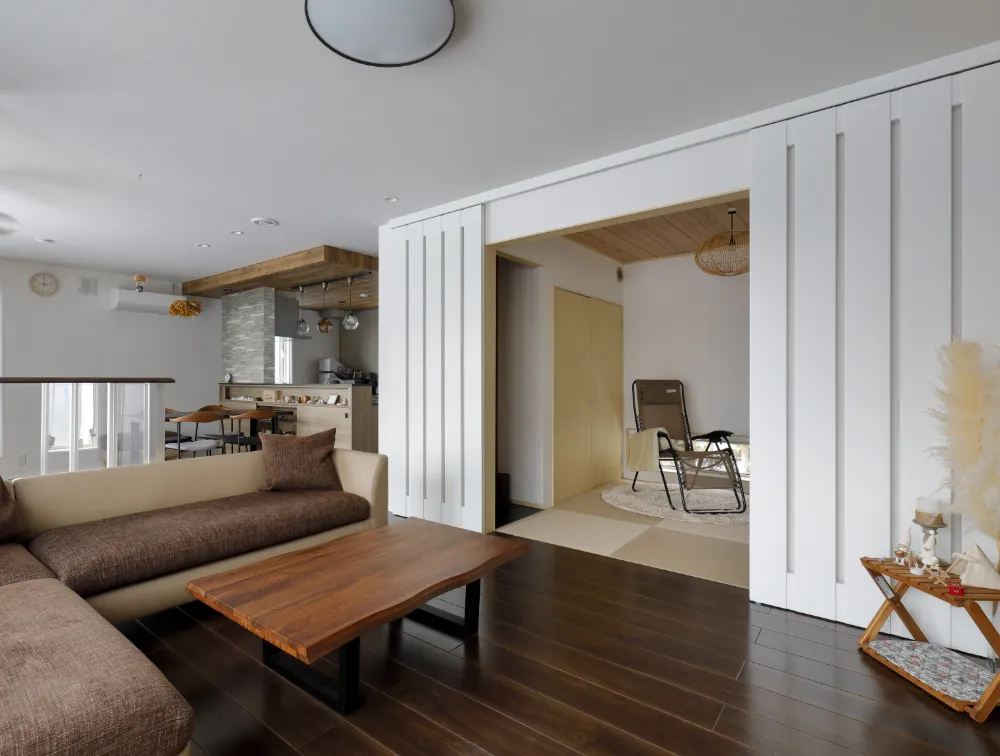 こだわり抜いた２階リビングの住まい