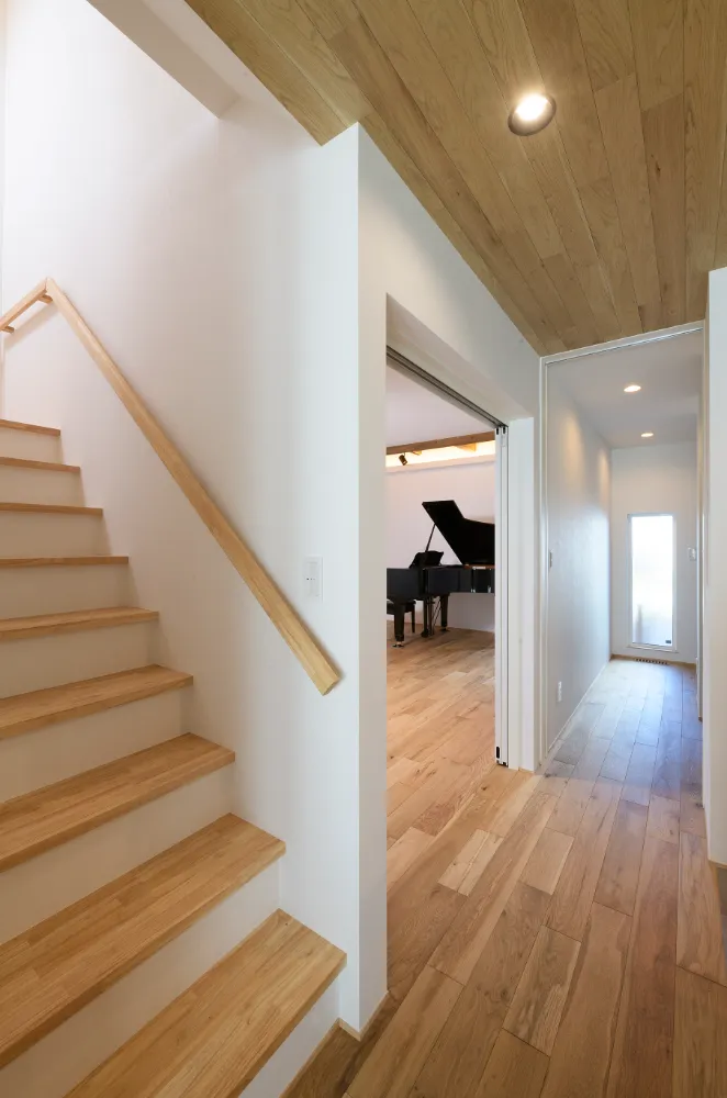 趣味の音楽を奏でる家