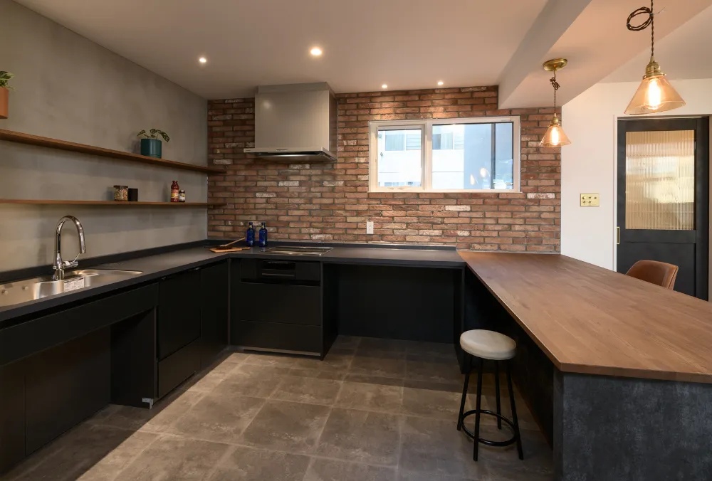 家族の好きを詰め込んだガレージハウス