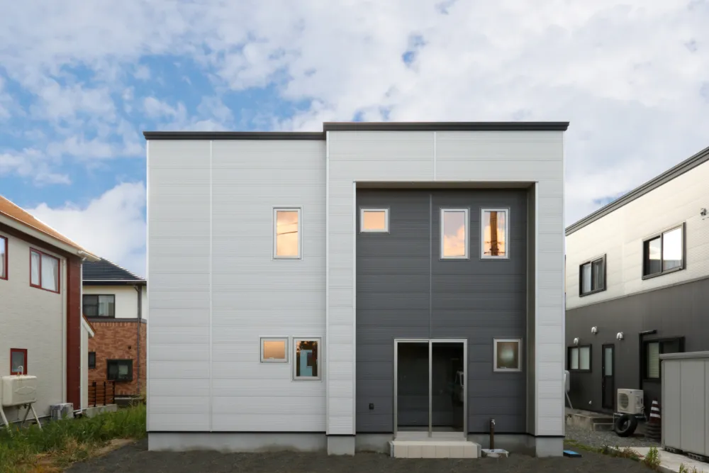エルムの街歩いてすぐ！克雪ドーム横の閑静な住宅街♪