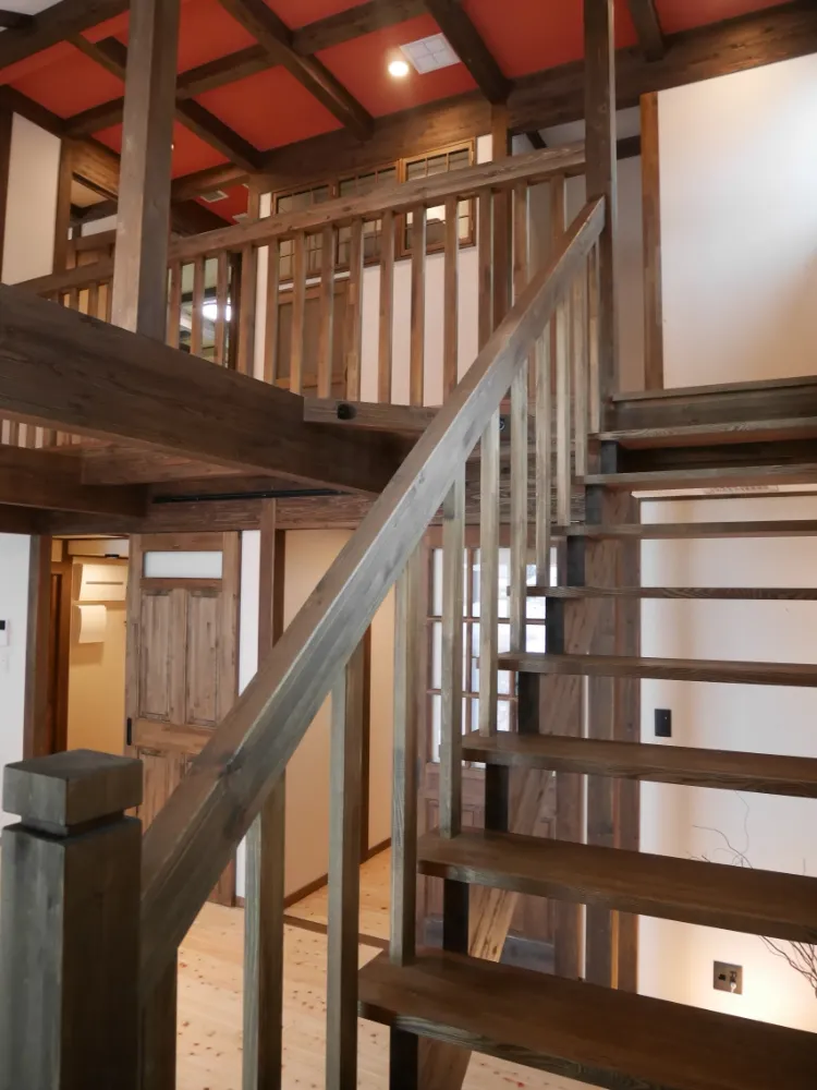 木の家で心も体も自然に感じる暮らしを