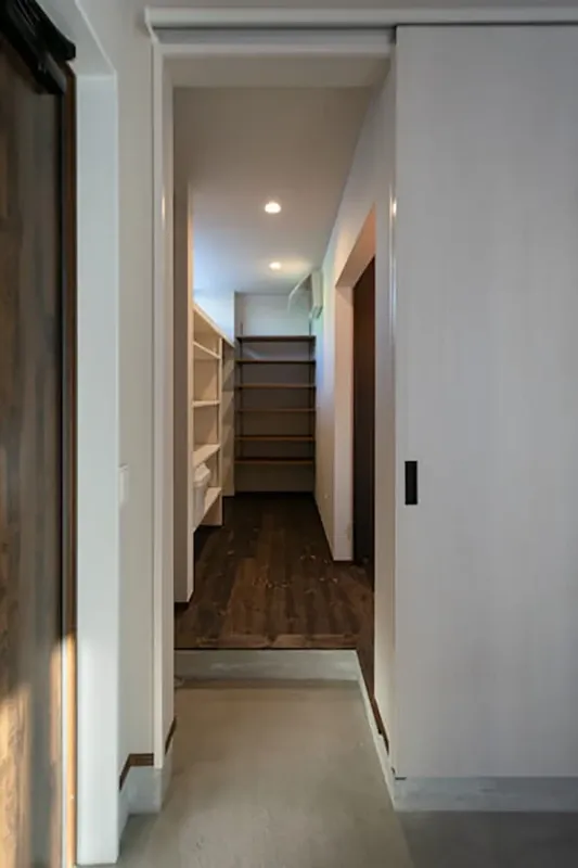 光と風を遮らない開放的な家