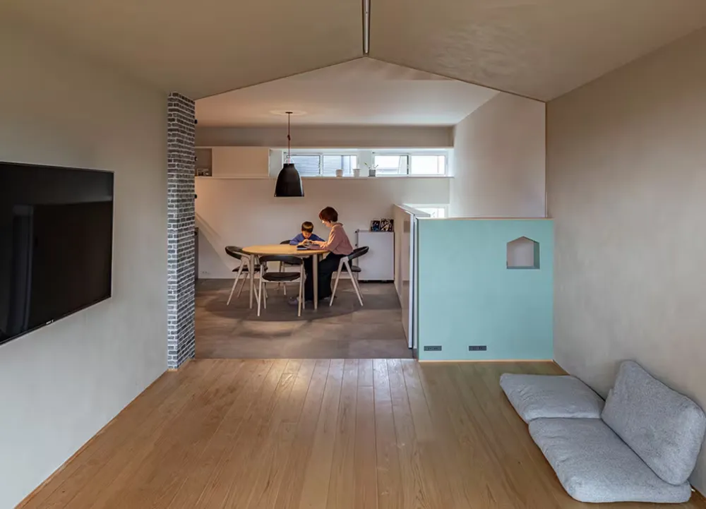 愛着を育む、ユニークな遊び心。 思い出がたくさん生まれる家