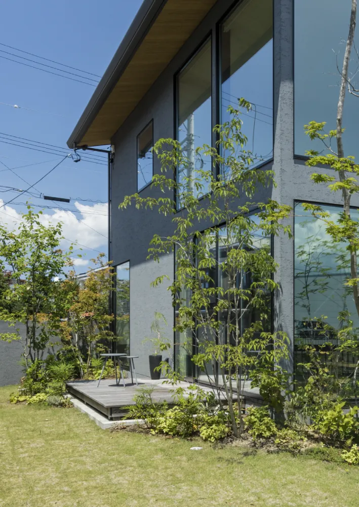 大開口と無柱リビングの開放感～ 思いがけない自由を感じられる家～