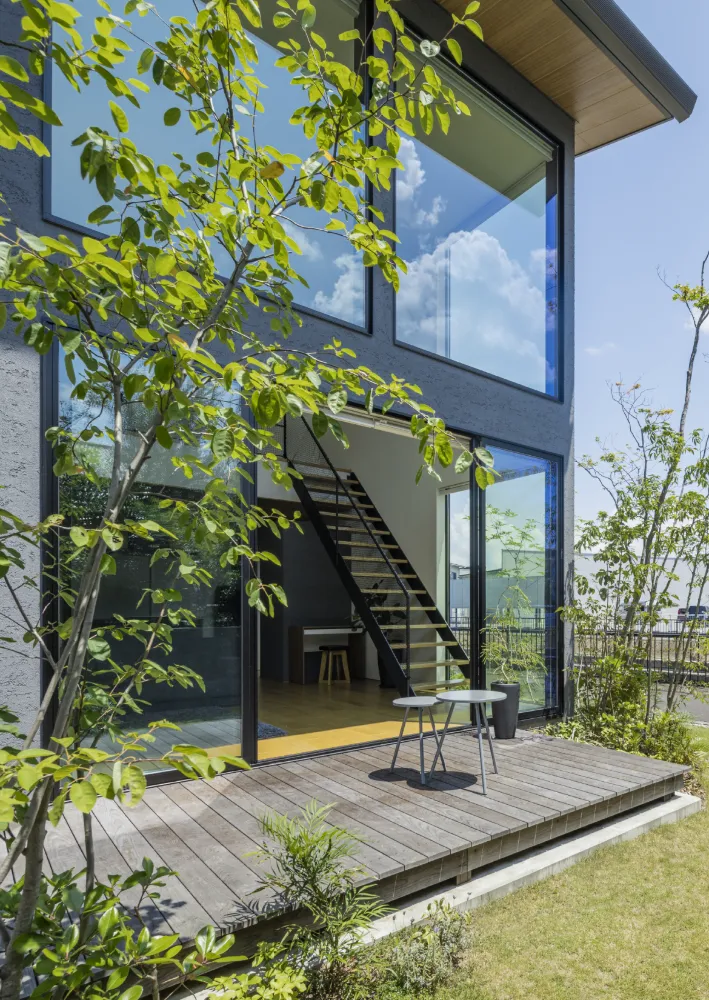 第二のリビング、ウッドデッキ