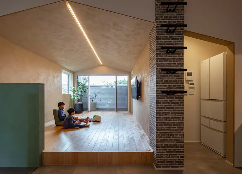 愛着を育む、ユニークな遊び心。 思い出がたくさん生まれる家