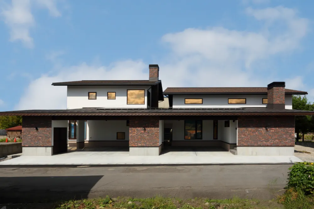 ガレージで繋がる2世帯住宅