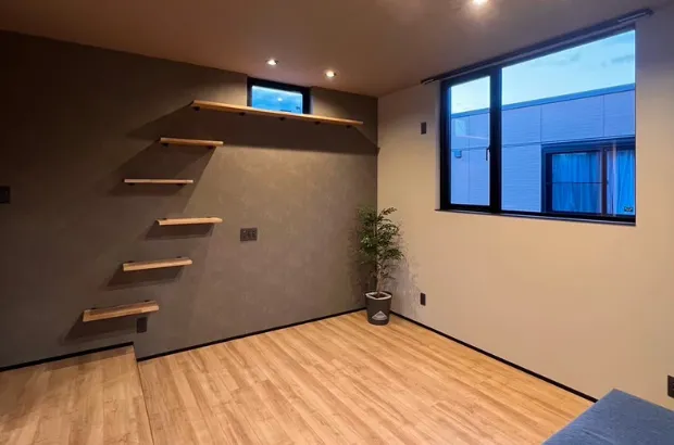 キャットウォークのある2階リビングの住まい