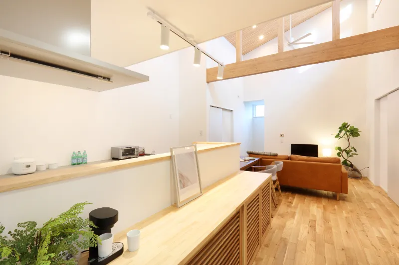 【広々キッチンでくつろげる家】全館空調と回遊動線の平屋