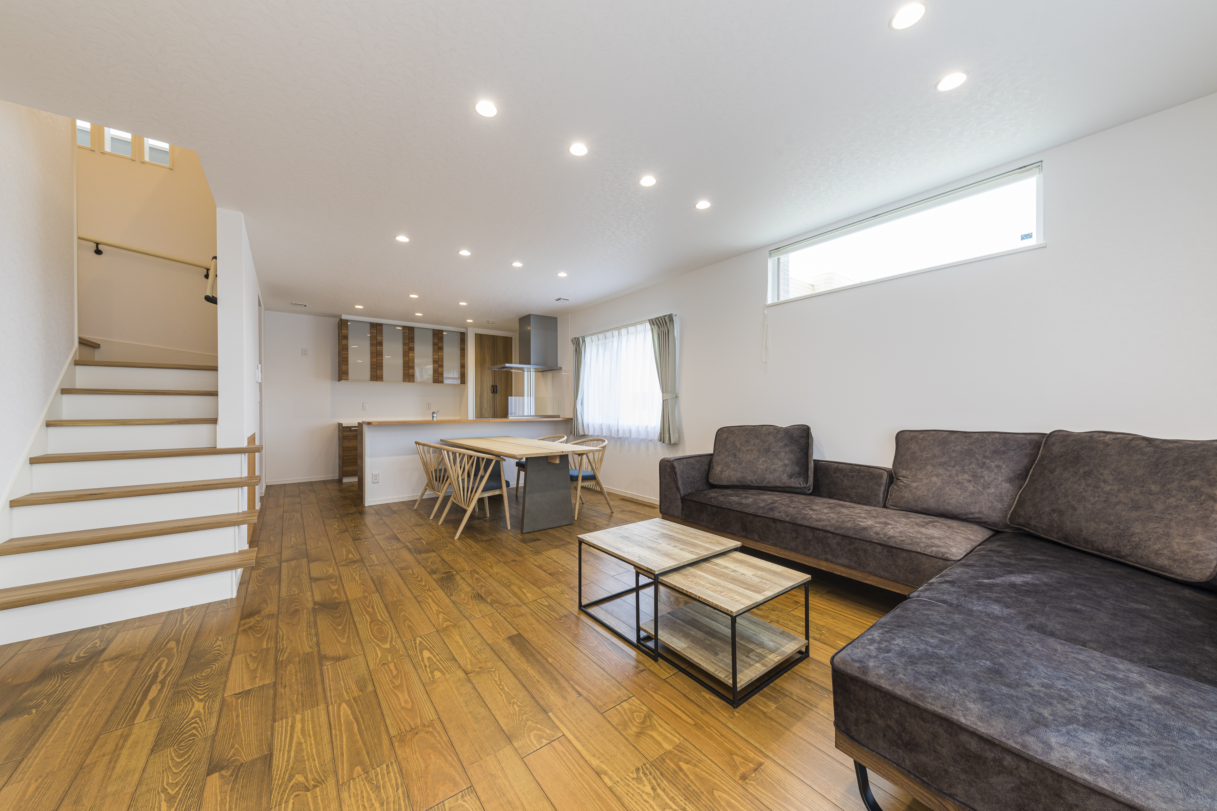 「ただいま」が聞こえる、リビング階段のある暮らし