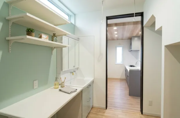 ミントグリーンの爽やか洗面台